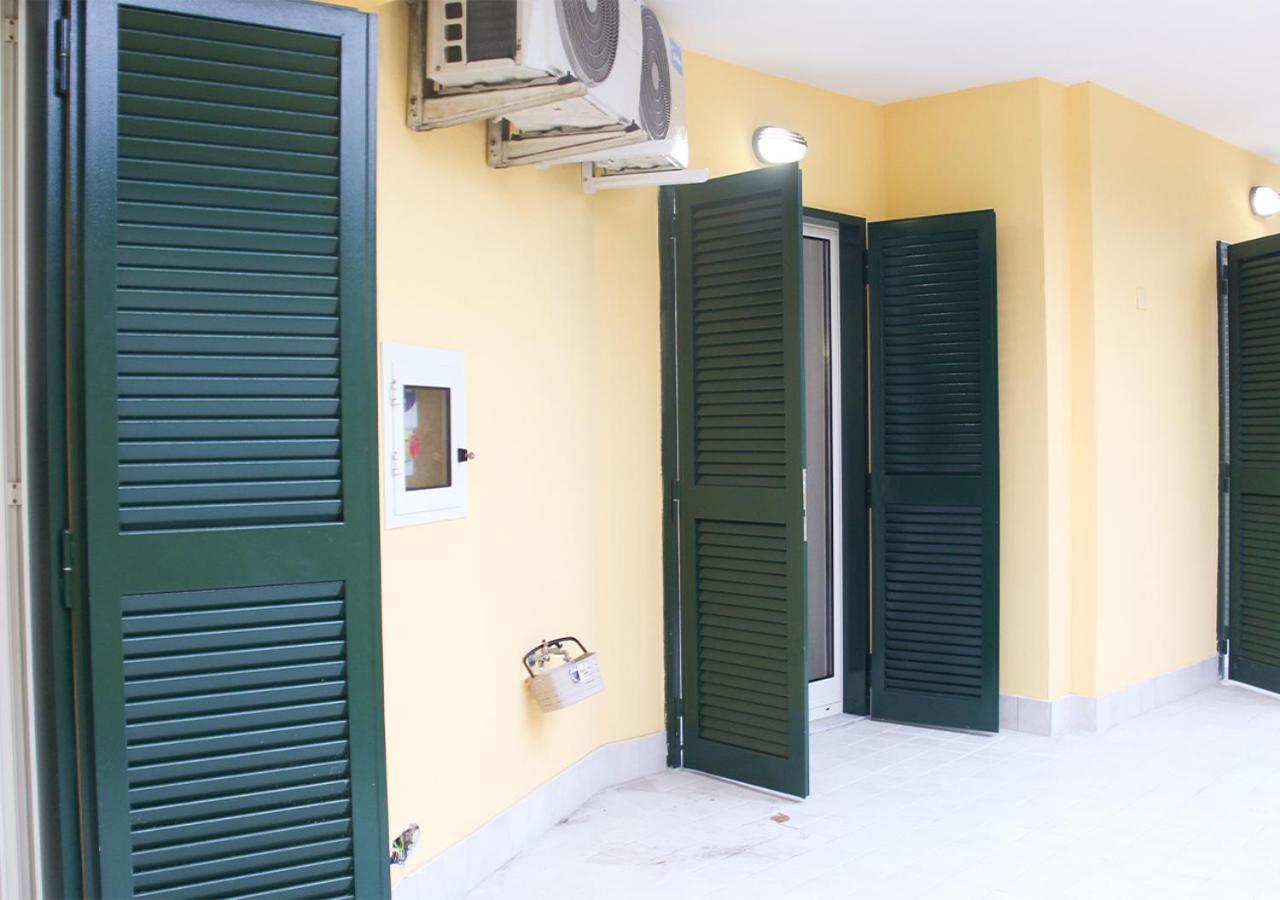 Apartamento Ospedale Del Mare - Wi-Fi Gratis E Parcheggio Gratuito Nápoles Exterior foto